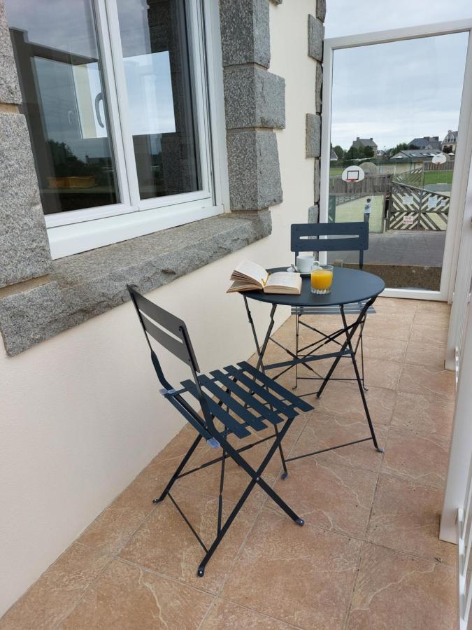 Ty Ann Maison Avec Jardin Clos De Mur, A Proximite Des Commerces Et A 3Km Des Plages Penvenan Exterior photo